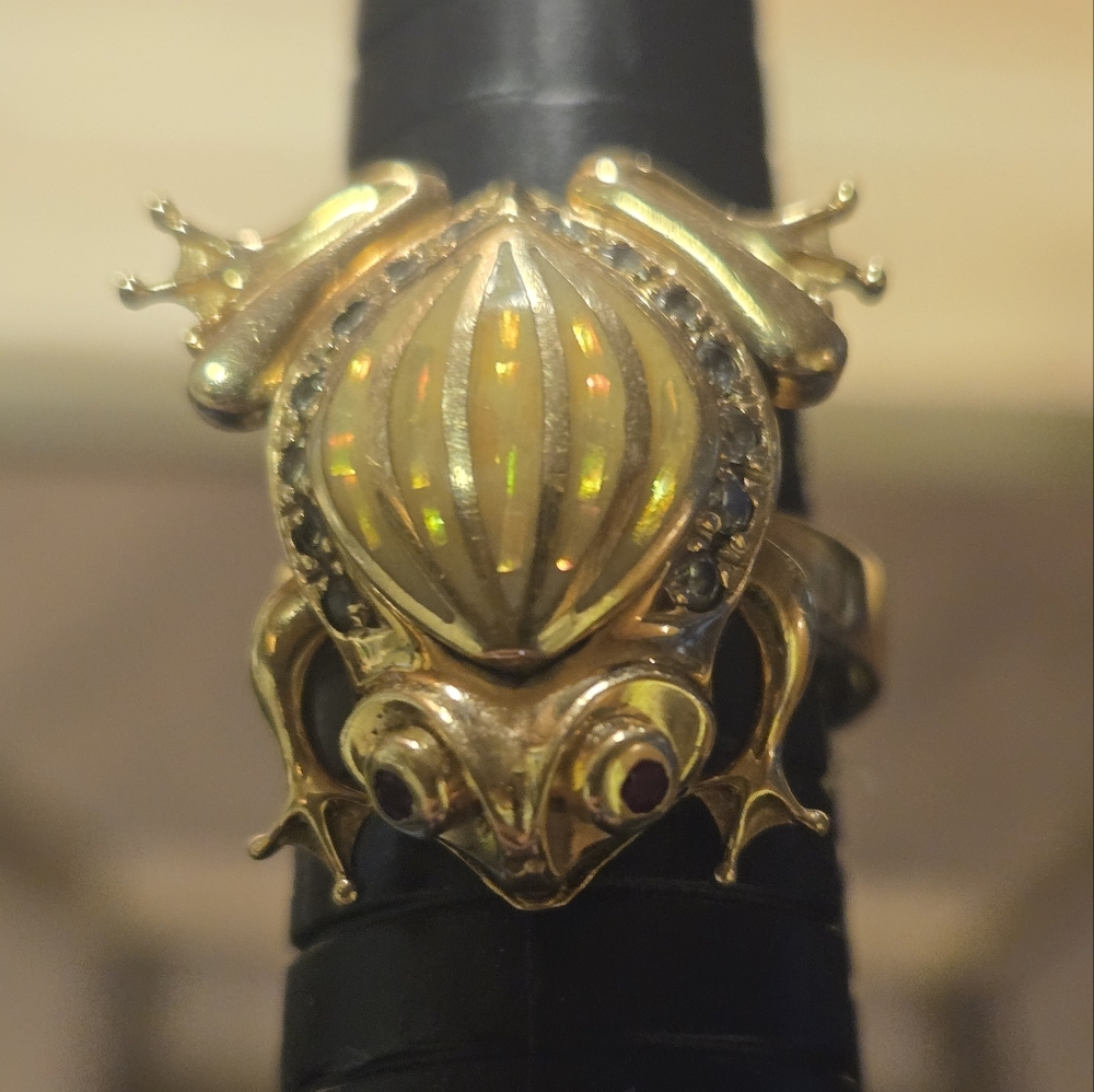 14kt Gold Frog Ring-sz.8 - Picture 5 of 8